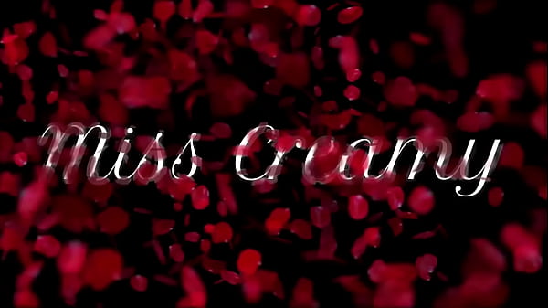 Flashing my pussy in front of a young guy in public beach and he helps me squirt #2 – it’s very risky