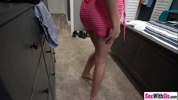 Huge tits stepsister deepthroats stepbro before she enjoyed hot cowgirl